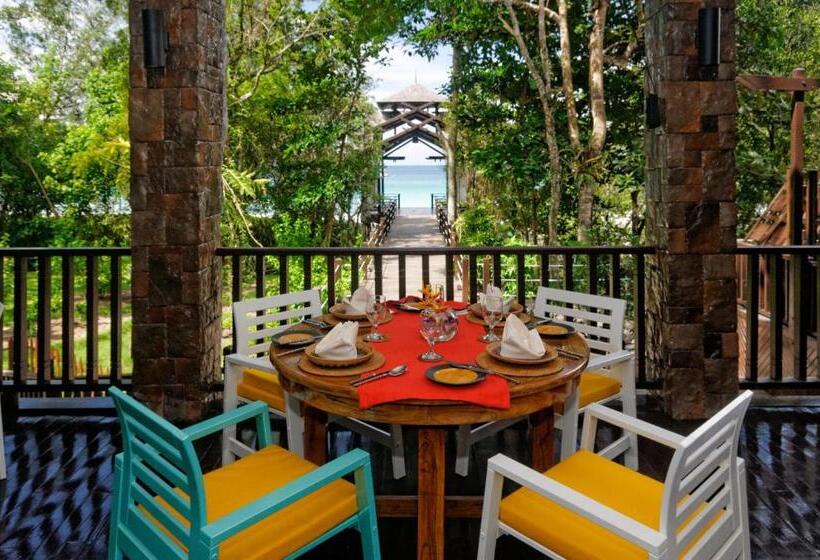 Otel Bunga Raya Island Resort & Spa