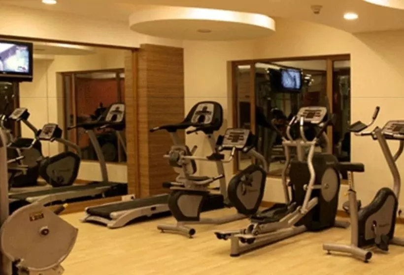 فندق The Cambay Grand