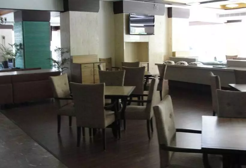 فندق The Cambay Grand