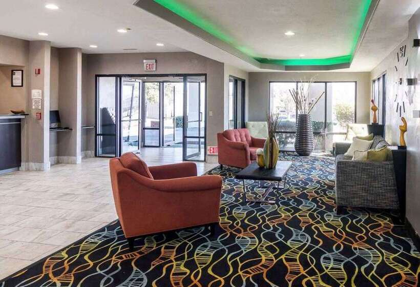 Hotel Days Inn By Wyndham Fort Worth North / Fossil Creek
