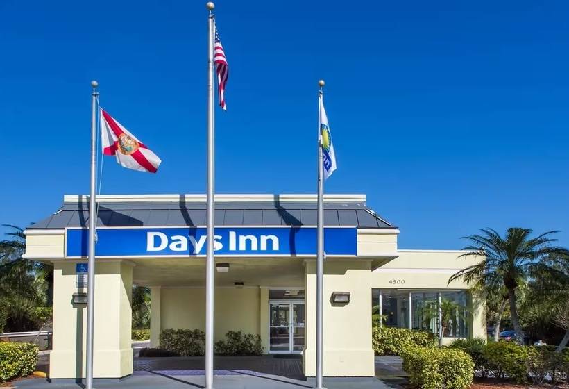 ホテル Days Inn By Wyndham Melbourne