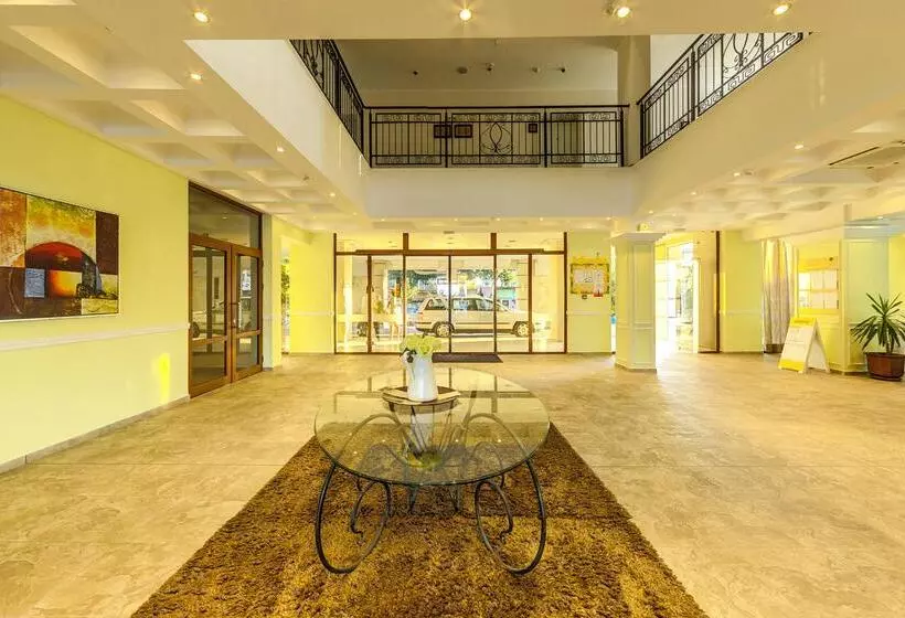 هتل Festa Pomorie Resort