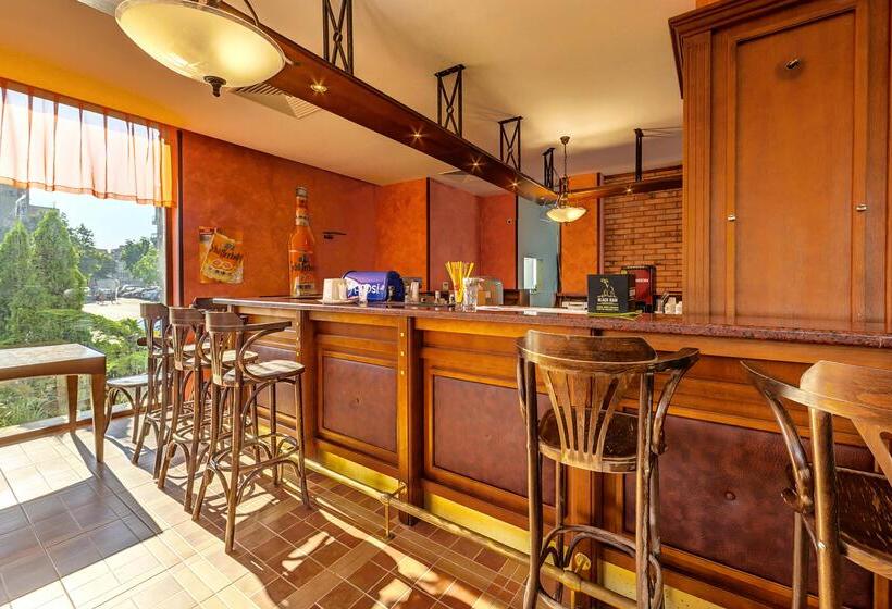 هتل Festa Pomorie Resort