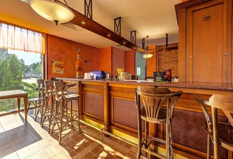 هتل Festa Pomorie Resort