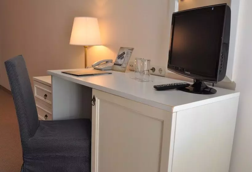 هتل Festa Pomorie Resort