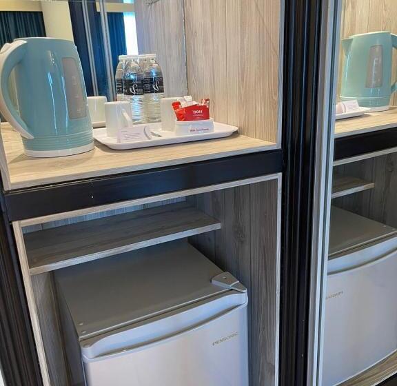 Отель Flamingo By The Beach Penang