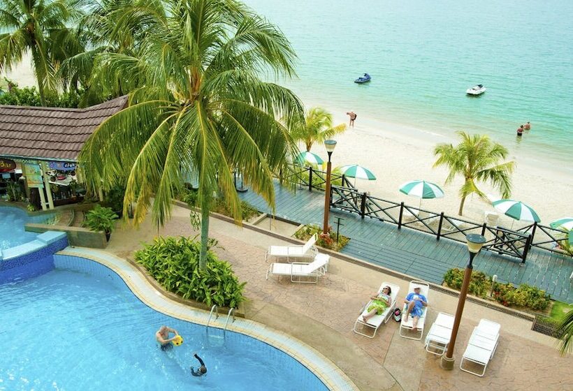 Отель Flamingo By The Beach Penang