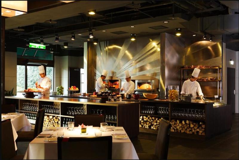 هتل Grand Victoria