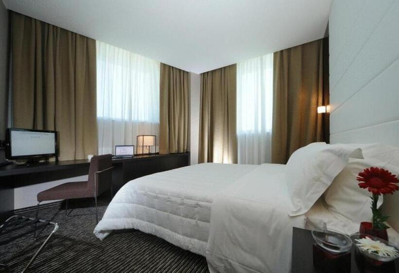 H2c Hotel Milanofiori