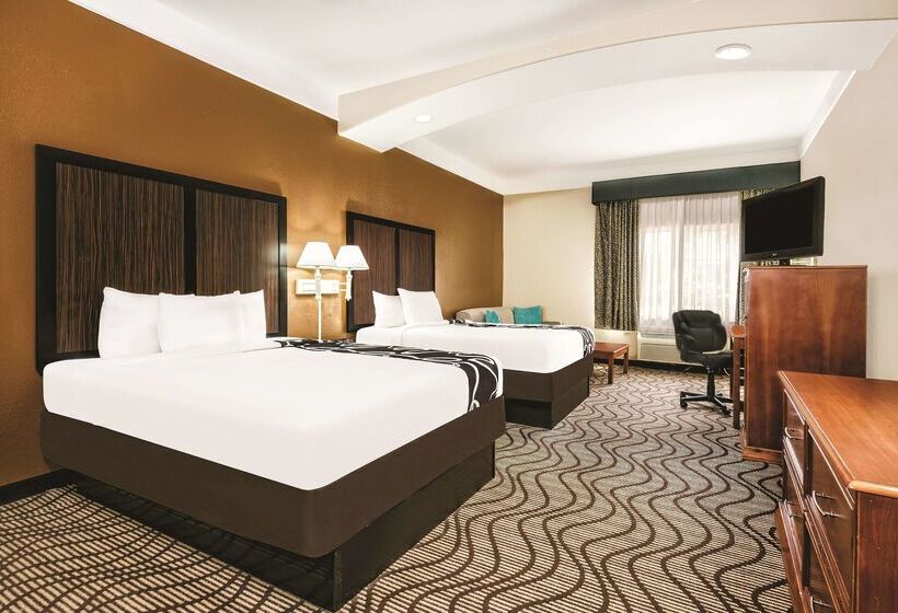 هتل La Quinta By Wyndham San Antonio North Stone Oak