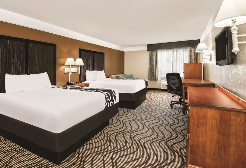 هتل La Quinta By Wyndham San Antonio North Stone Oak