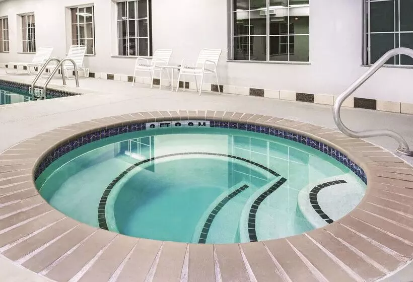 ホテル La Quinta By Wyndham San Antonio North Stone Oak