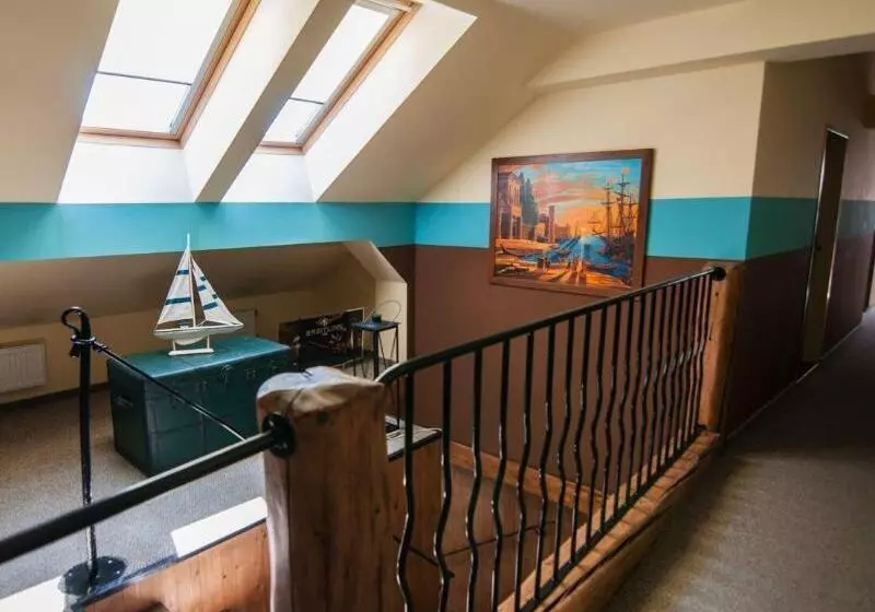 Hotel Pension Horse Inn