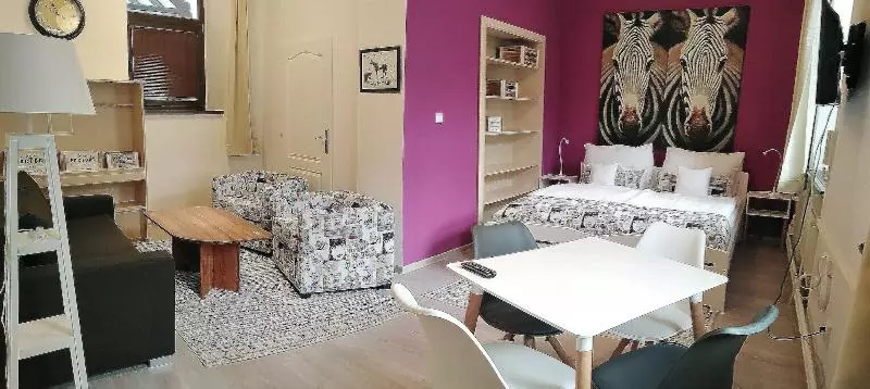 Hotel Pension Horse Inn