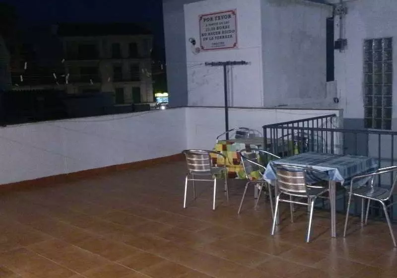 Hotelli Pension Los Faroles