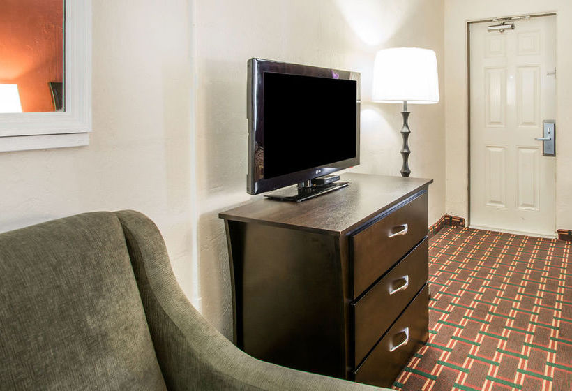 Отель Sunrise Inn On The Beach