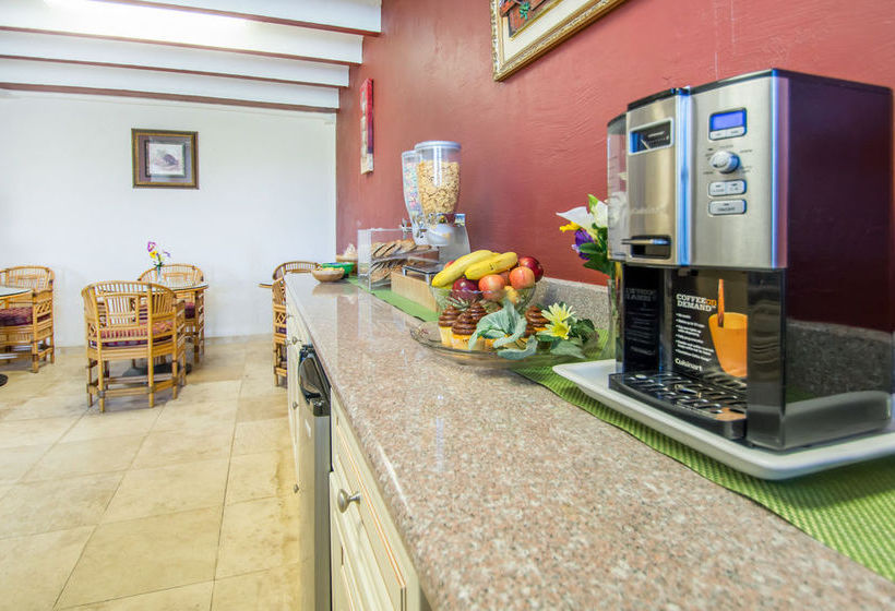 Отель Sunrise Inn On The Beach