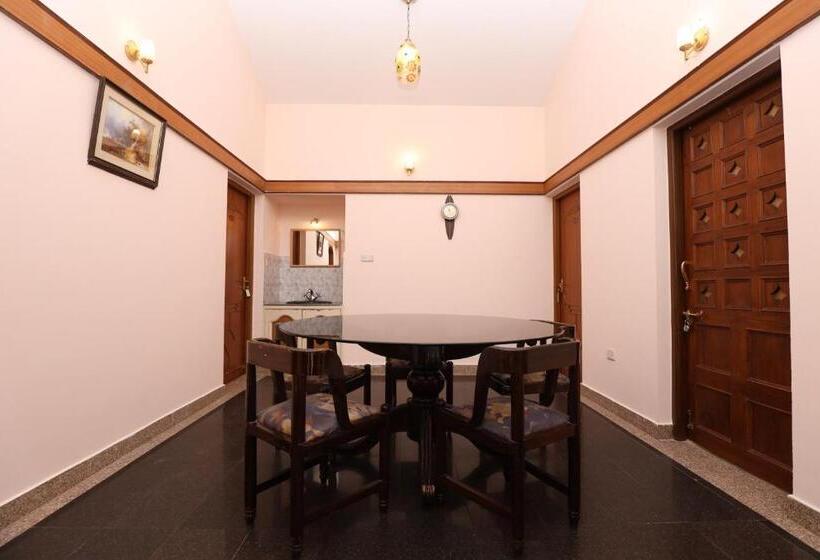 בית מלון כפרי Silver Oak