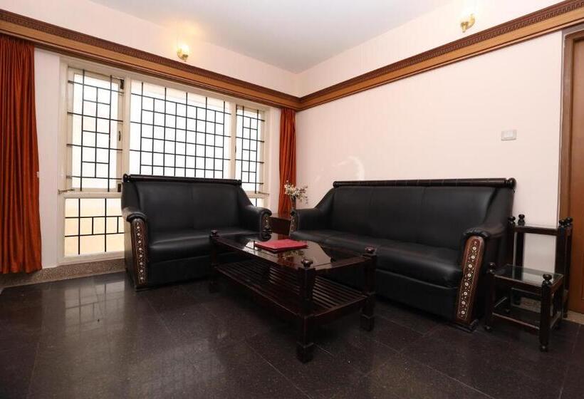 בית מלון כפרי Silver Oak