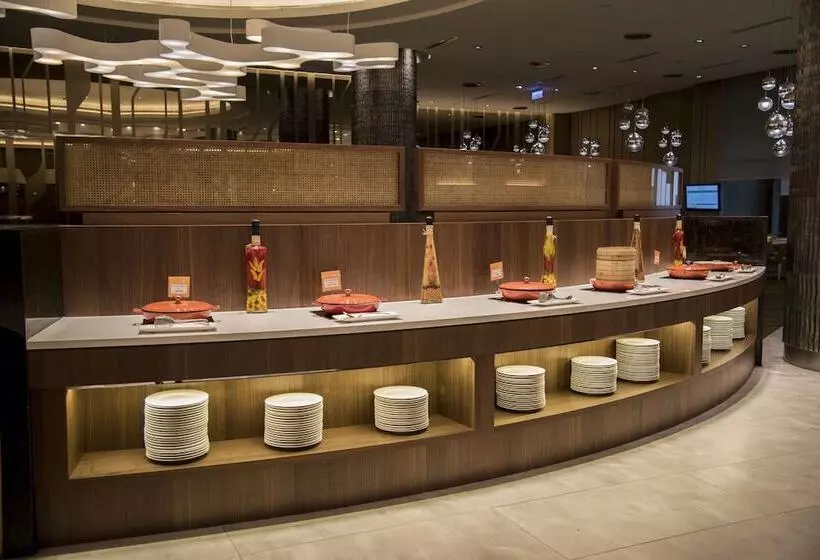 هتل Hyatt Regency Taoyuan International Airport