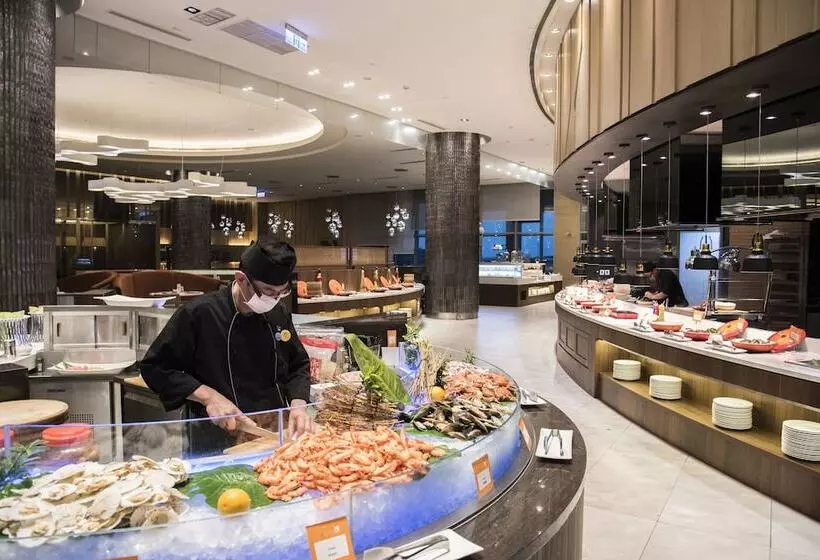 هتل Hyatt Regency Taoyuan International Airport