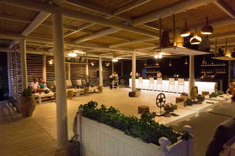 渡假胜地  Paloma Grida