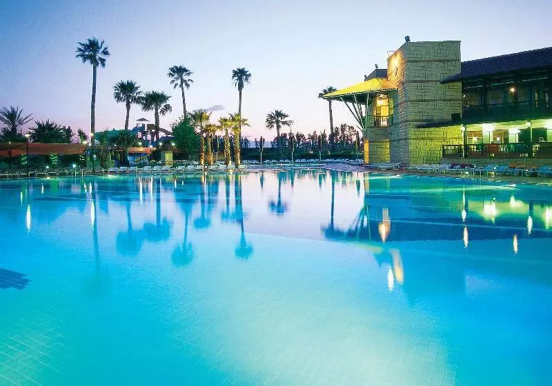 渡假胜地  Paloma Grida