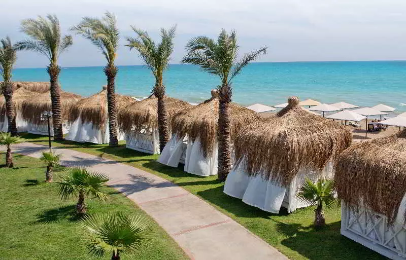 渡假胜地  Paloma Grida