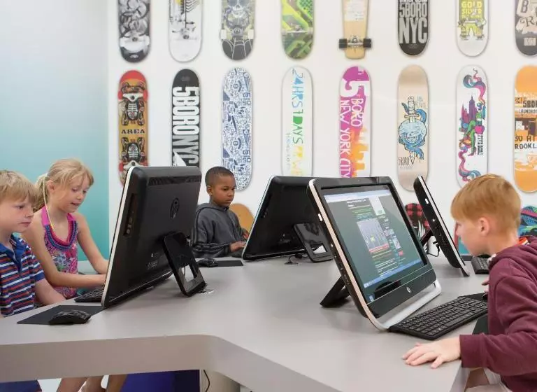 渡假胜地  Paloma Grida