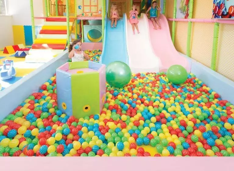 渡假胜地  Paloma Grida