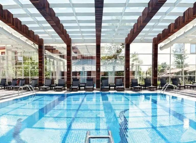 渡假胜地  Paloma Grida