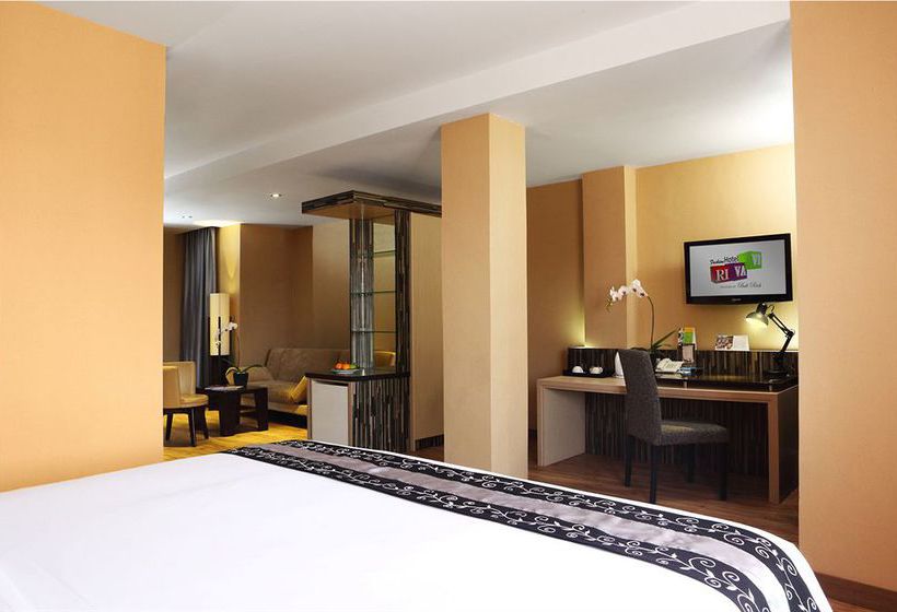 Rivavi Fashion Hotel