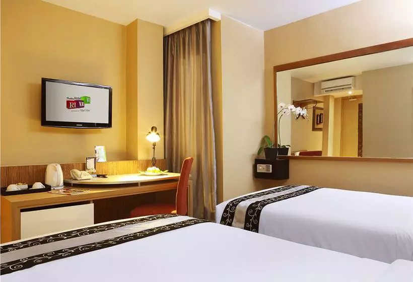 Rivavi Fashion Hotel