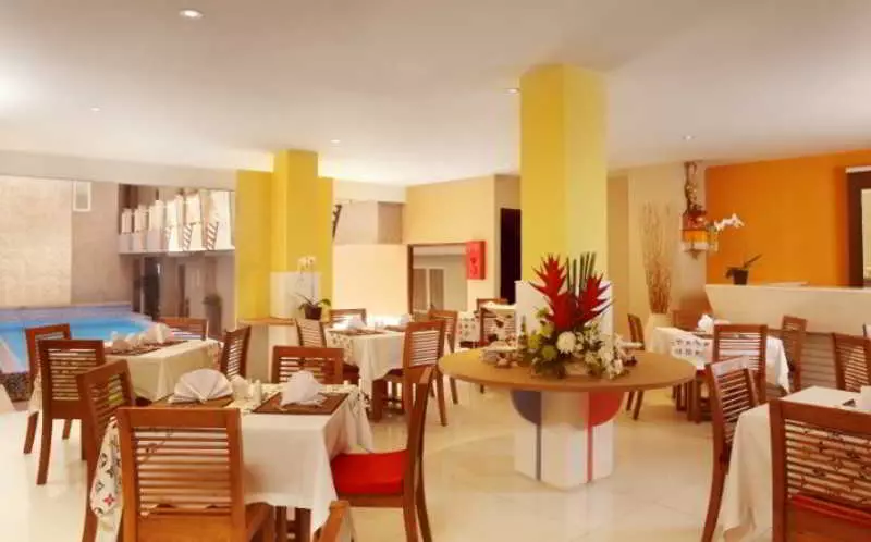 Rivavi Fashion Hotel