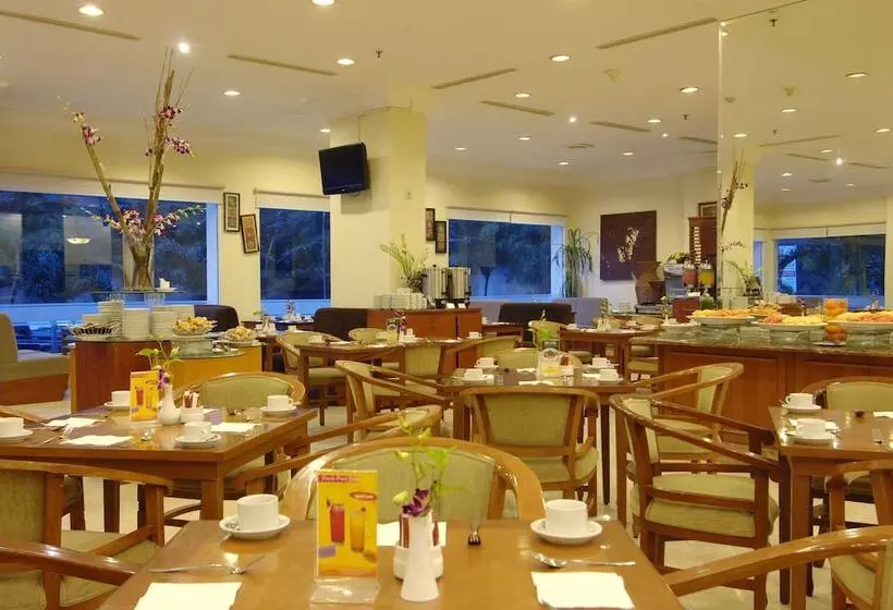 Singgasana Hotel Makassar