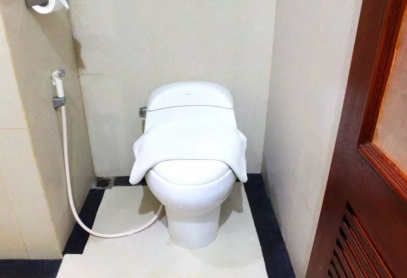 Singgasana Hotel Makassar