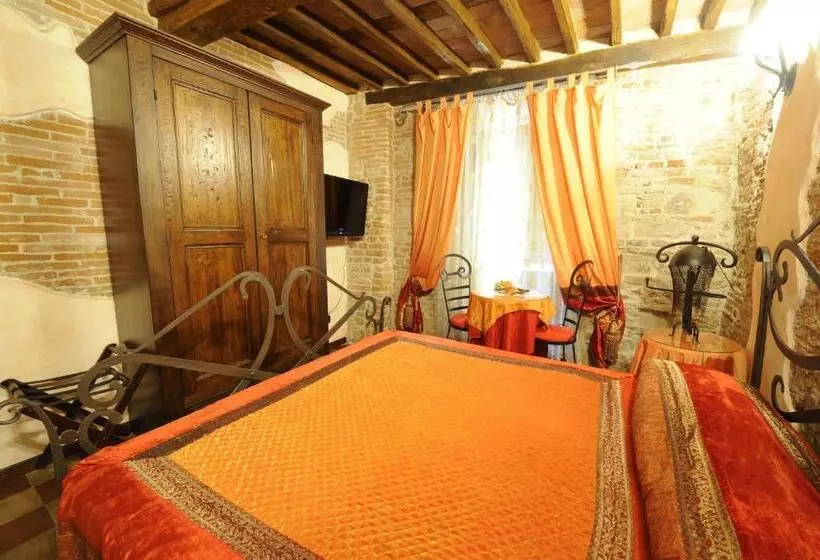 تختخواب و صبحانه Antica Corte Dei Principi Charming Rooms