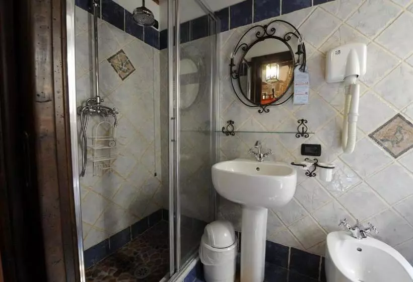 تختخواب و صبحانه Antica Corte Dei Principi Charming Rooms