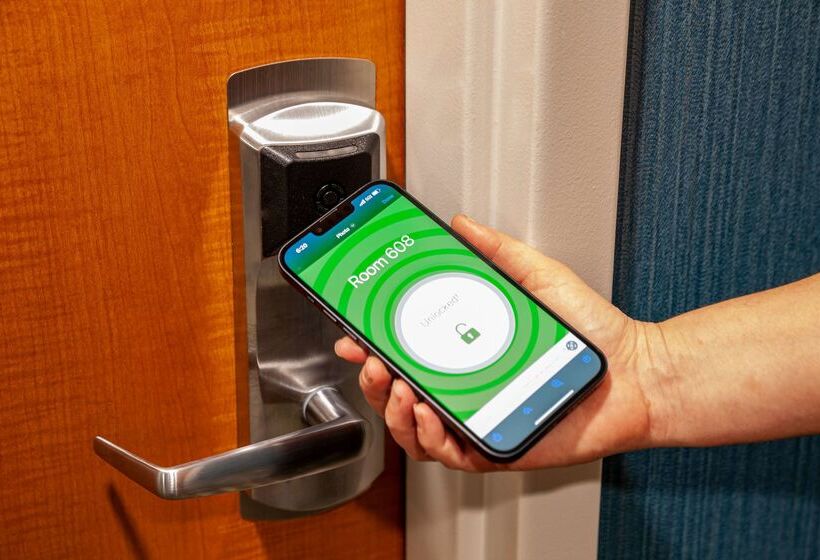 Hampton Inn & Suites St. Louis At Forest Park