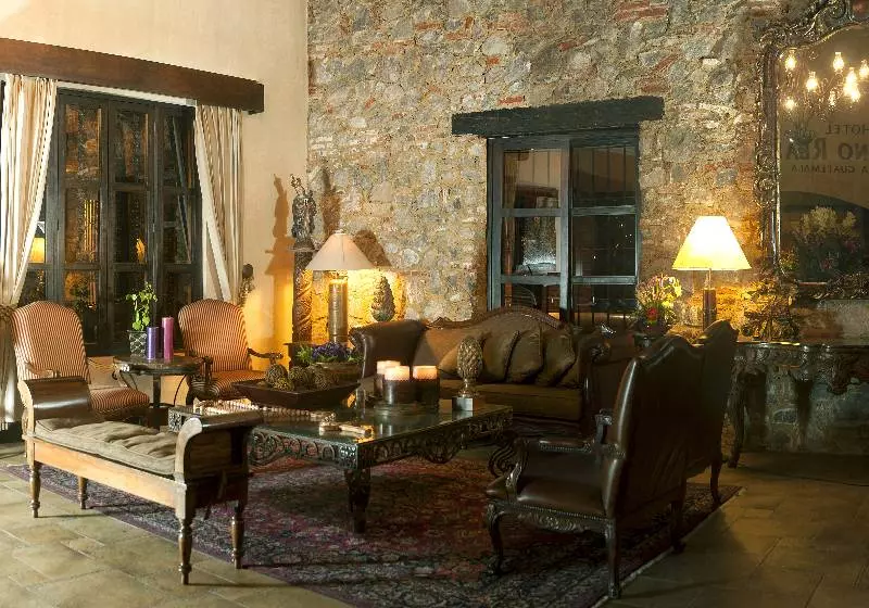 בית מלון כפרי Camino Real Antigua