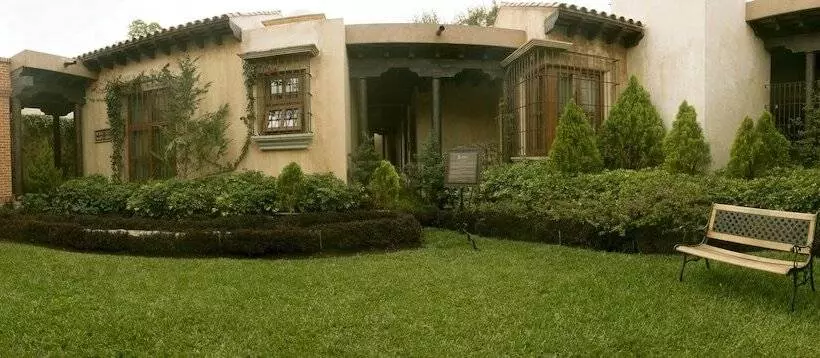 בית מלון כפרי Camino Real Antigua