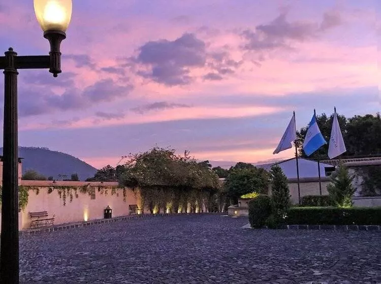 בית מלון כפרי Camino Real Antigua