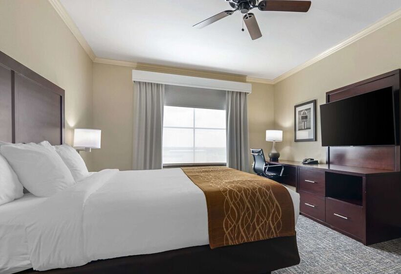 فندق Comfort Inn & Suites Fort Worth  Fossil Creek