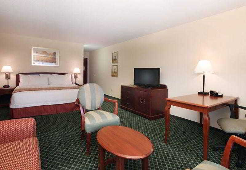 Отель Courtyard By Marriott Roseville Galleria Mall/creekside Ridge Drive