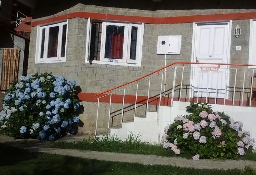 ホテル Dev Cottage