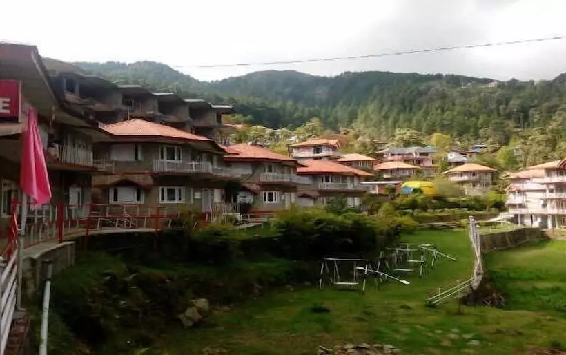 ホテル Dev Cottage