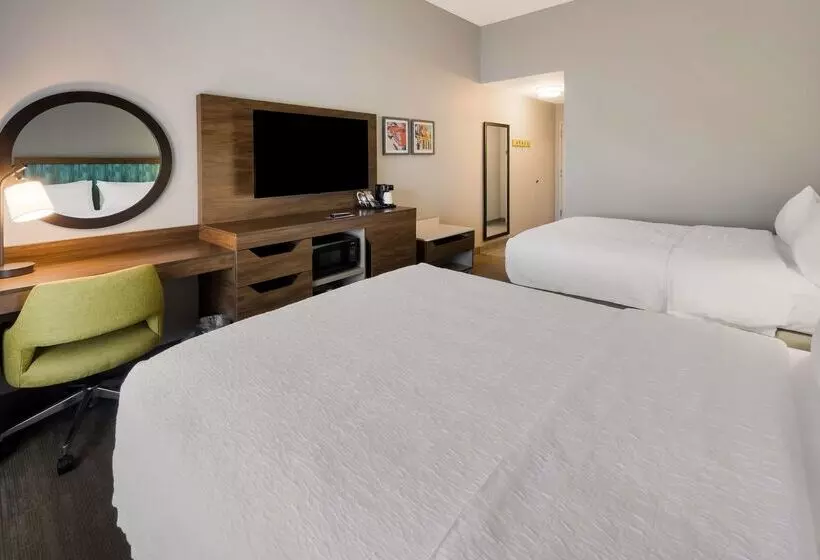 酒店 Hampton Inn & Suites Fredericksburg At Celebrate Virginia