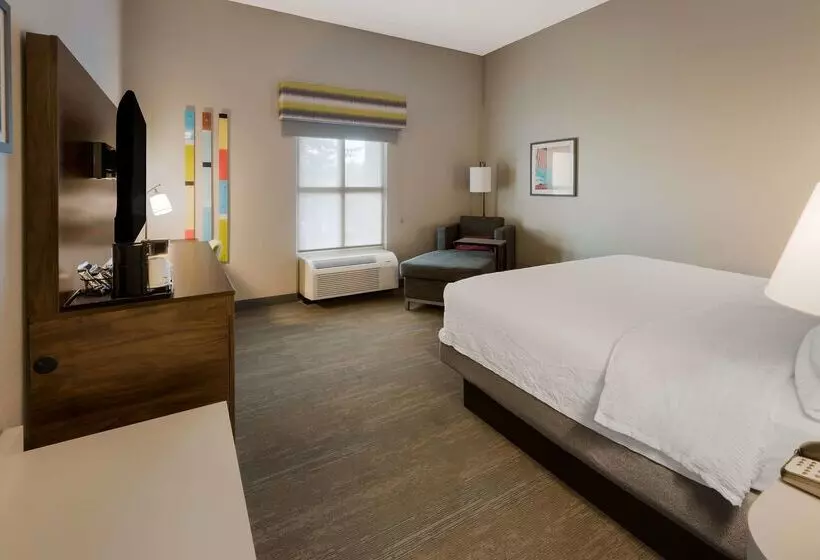 酒店 Hampton Inn & Suites Fredericksburg At Celebrate Virginia