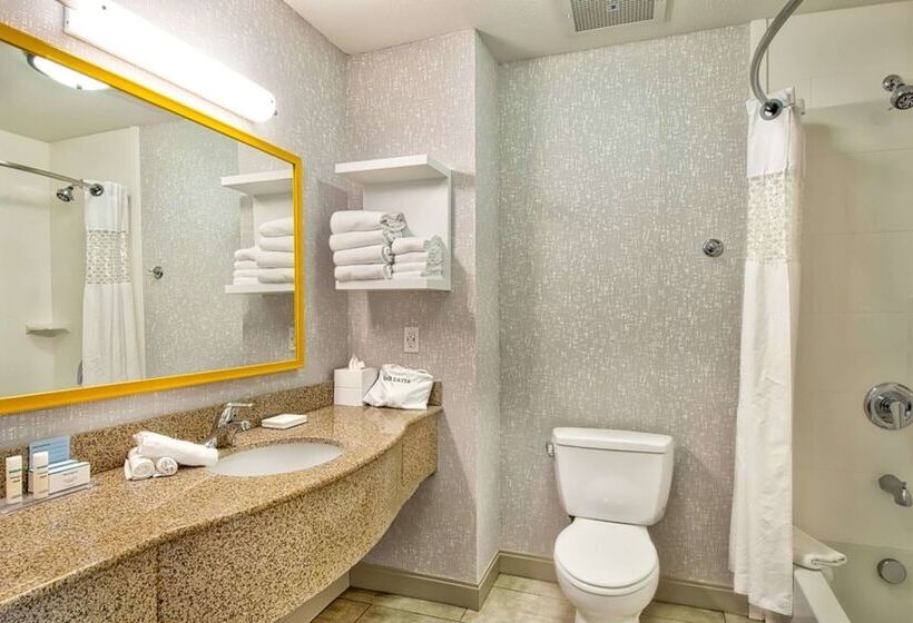 호텔 Hampton Inn And Suites Hemet