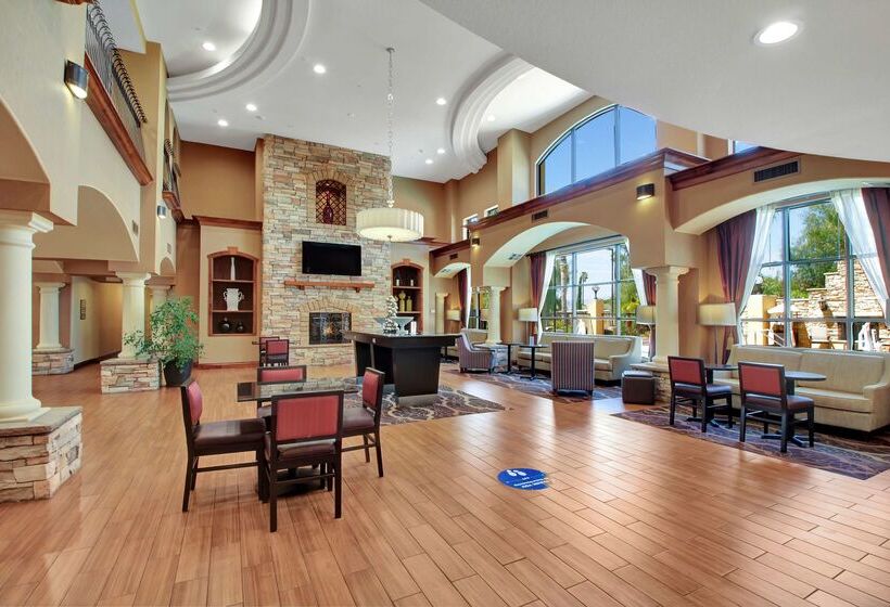 호텔 Hampton Inn And Suites Hemet